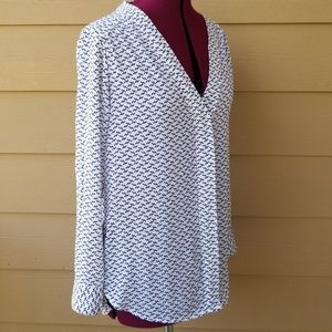 Black & white pattern blouse